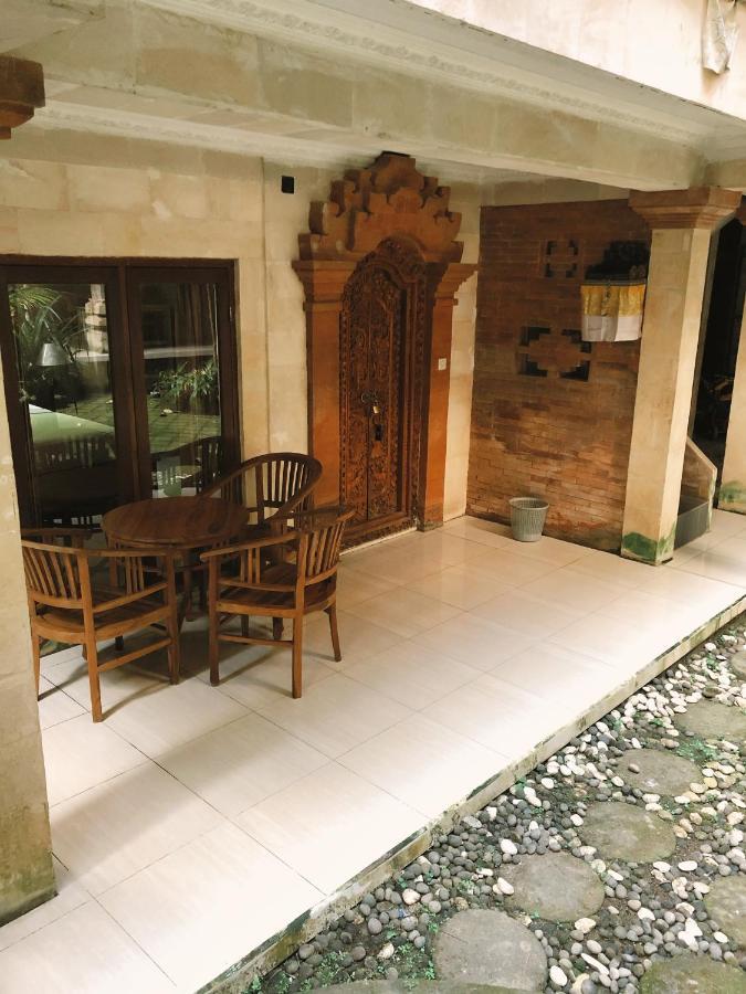 Darma Yogi House Hotel Ubud Exterior foto